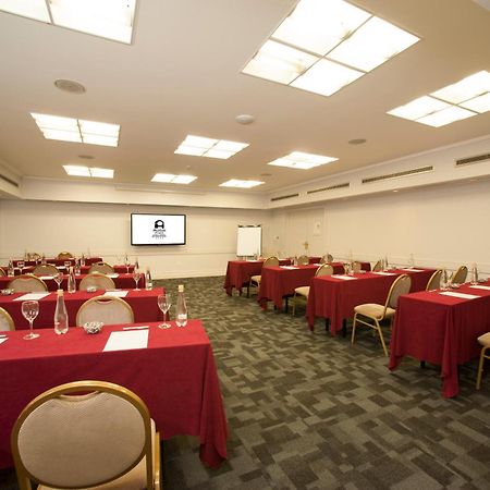 Austral Plaza Hotel Comodoro Rivadavia Exterior photo
