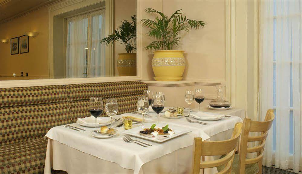 Austral Plaza Hotel Comodoro Rivadavia Exterior photo